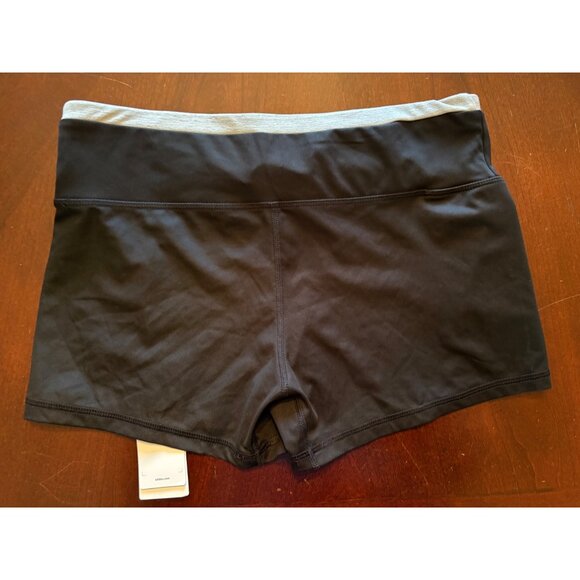 Adidas NWT Supernova Climachill Booty Shorts in Black Women’s Size Medium - Picture 2 of 11